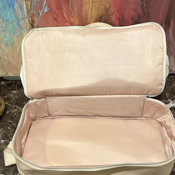 BEIS Cream Weekender - Picture 11 of 12